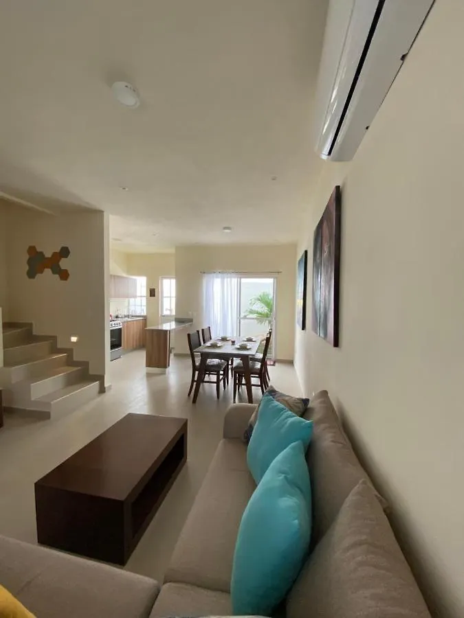 Cozy Family Vacation Home Near The Beach! Playa del Carmen